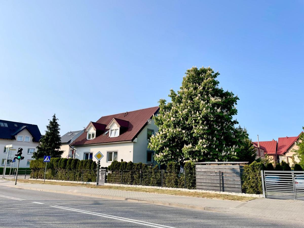 Pokoje I Domek Letniskowy Pod Kasztanem Jastarnia Exterior foto